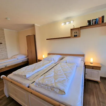 Apartment O02-012